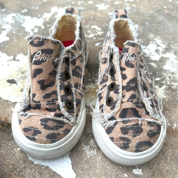 Blowfish Malibu Sneakers Cheetah Print Kids Play Slip-on Shoes Sz 7 - Picture 1 of 7
